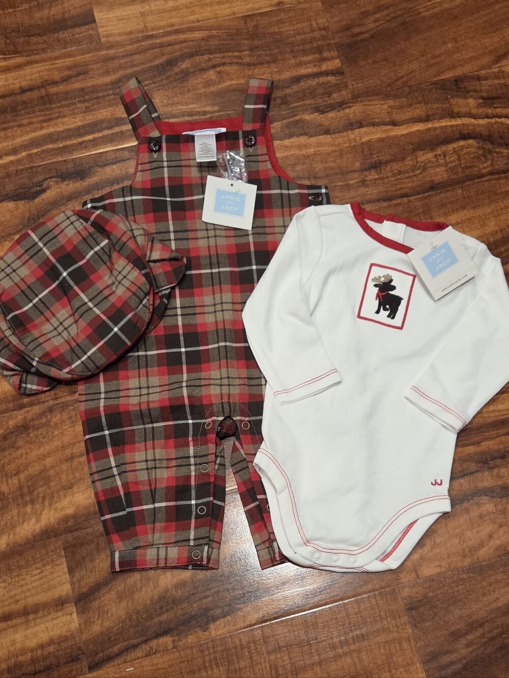 Janie & Jack NWT 3-6 Months Brown/Red Plaid Overalls, Moose Bodysuit & Plaid Cap